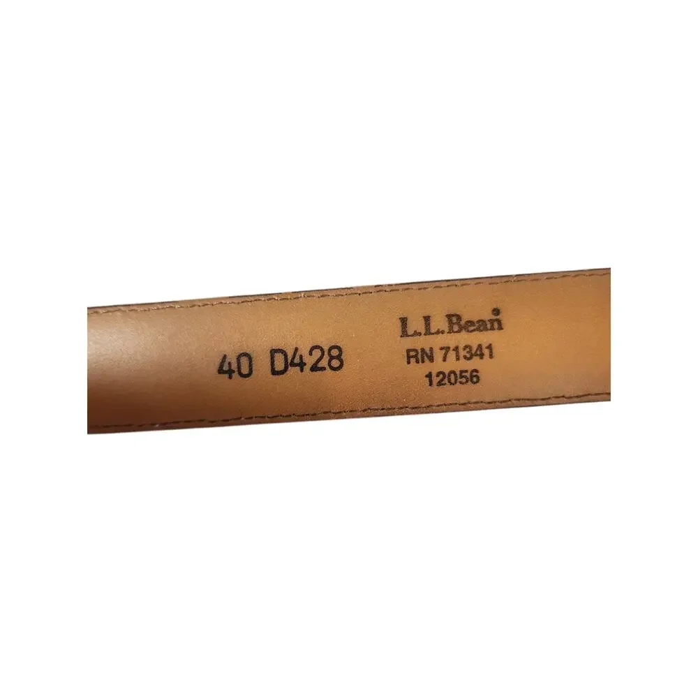 L.L. Bean Brown‎ Leather Belt Size 40 Classic Casual Distressed Silver Buckle